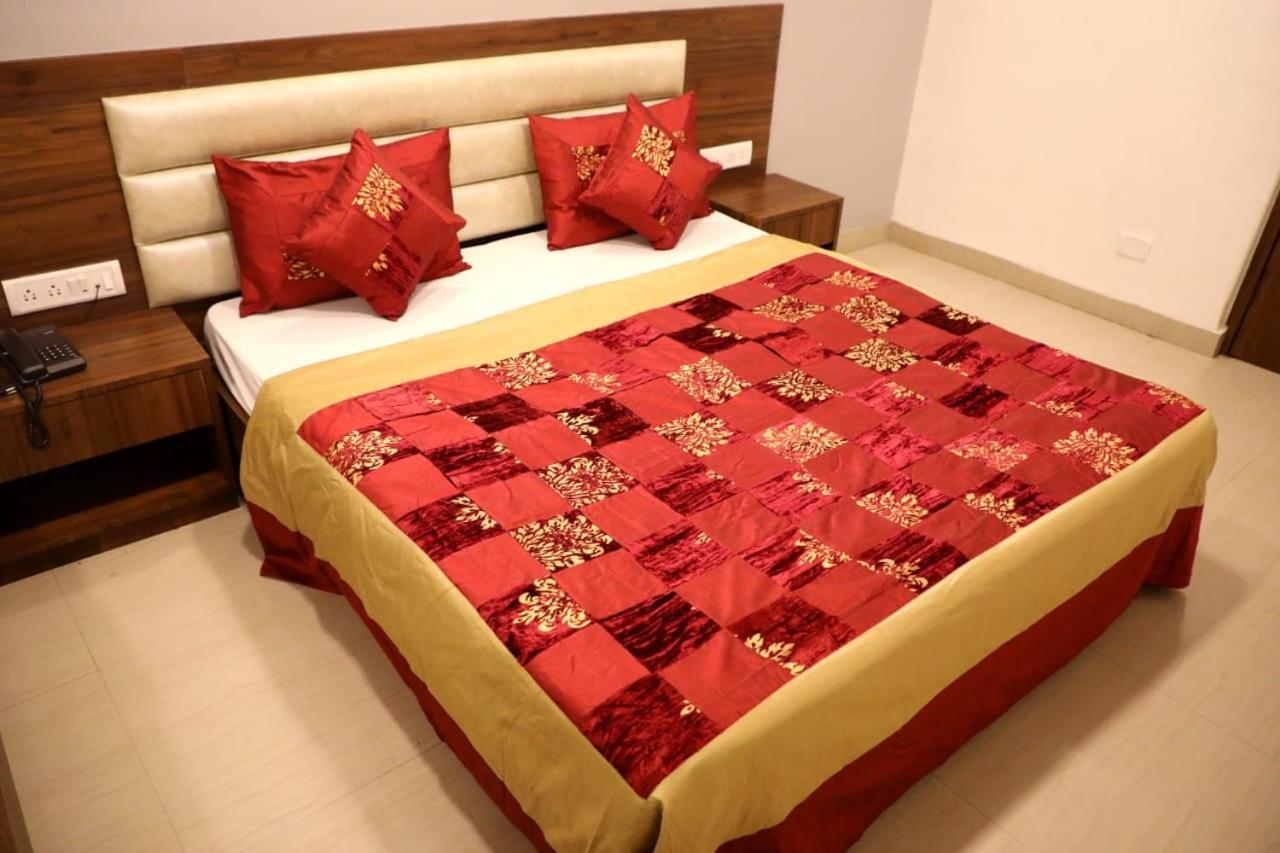 Koshya Suites Mumbai Exterior photo